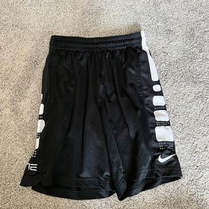 Mens Nike elite shorts size small